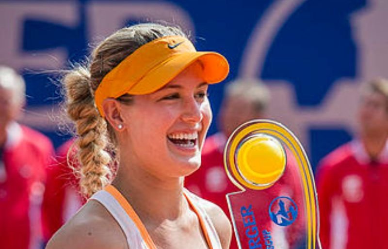 Eugenie Bouchard  the victory ceremony in Nürnberg